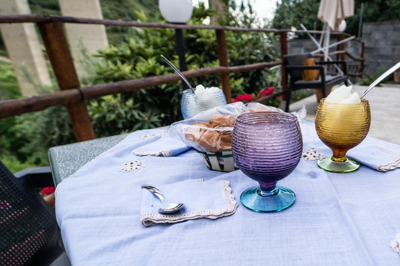 Villetta La Pietra Taormina Exteriör bild